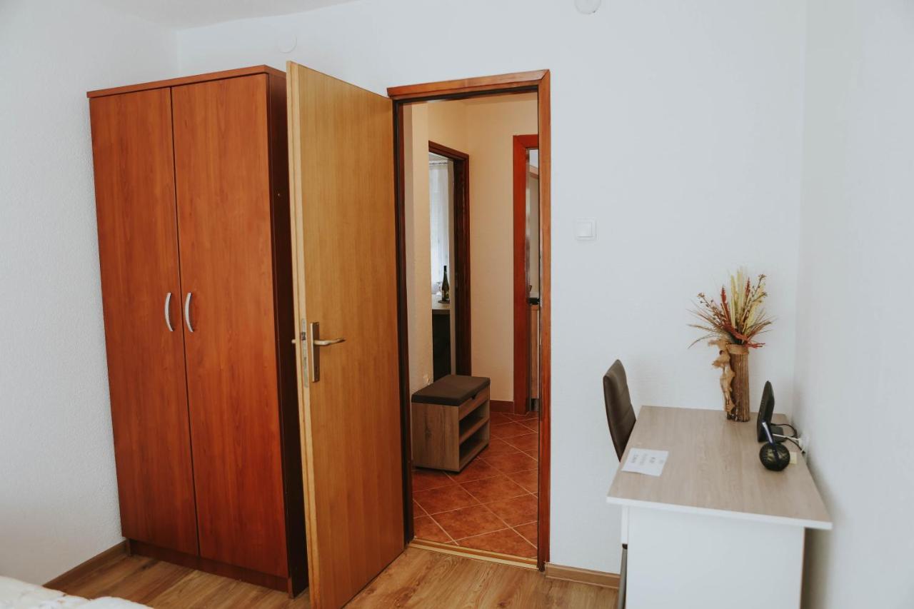I&t Apartment *